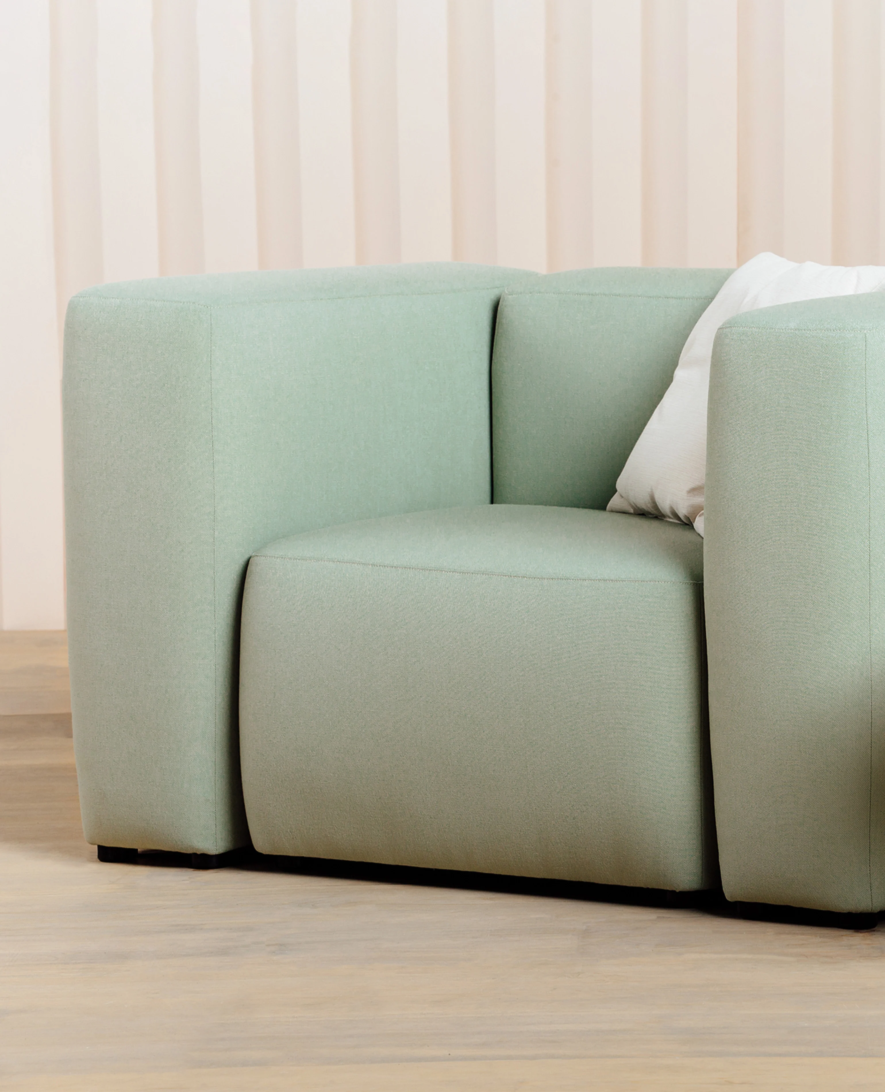 Kona Lounge Chair - Image 2